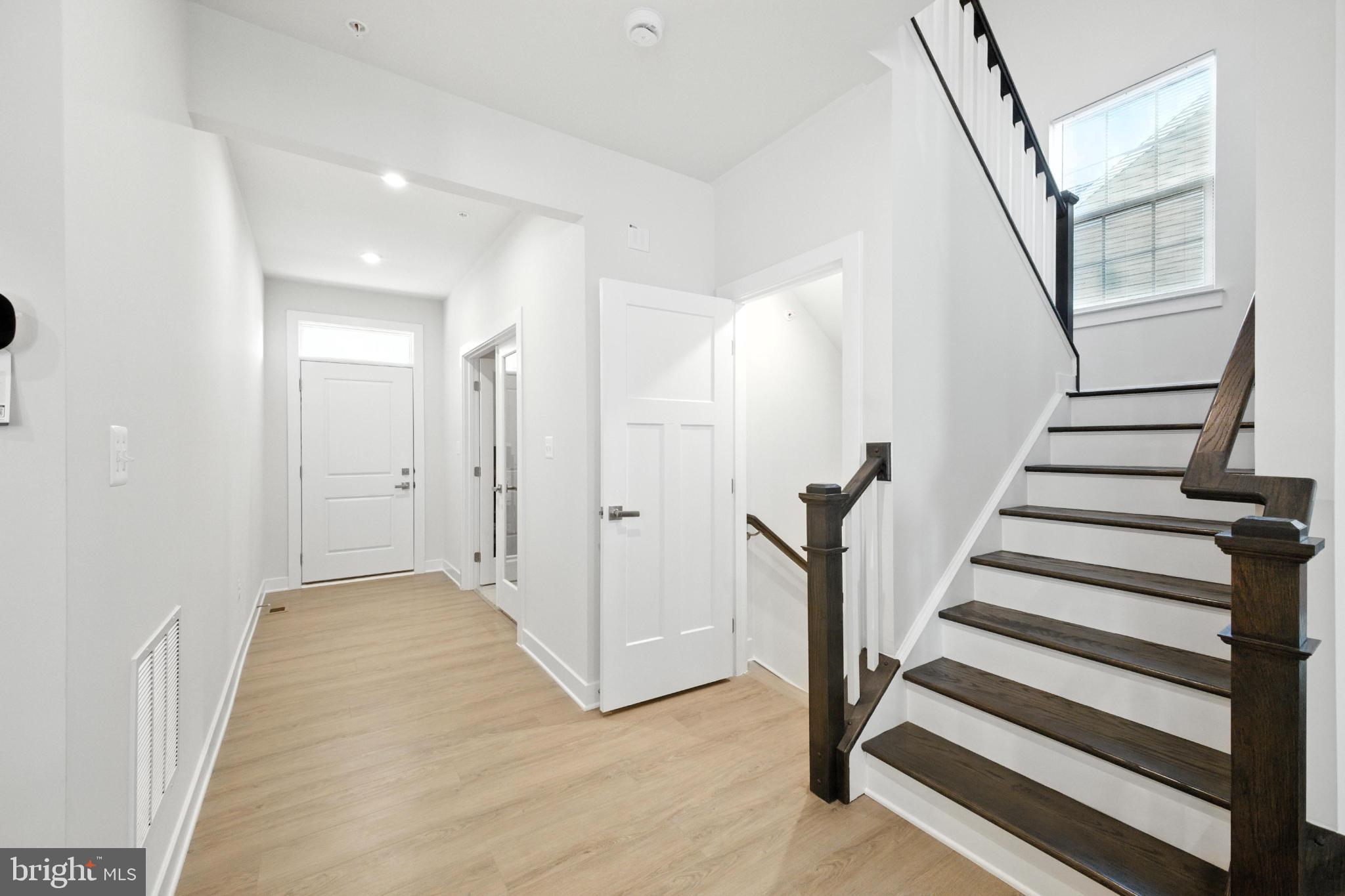 Real estate listing preview #15