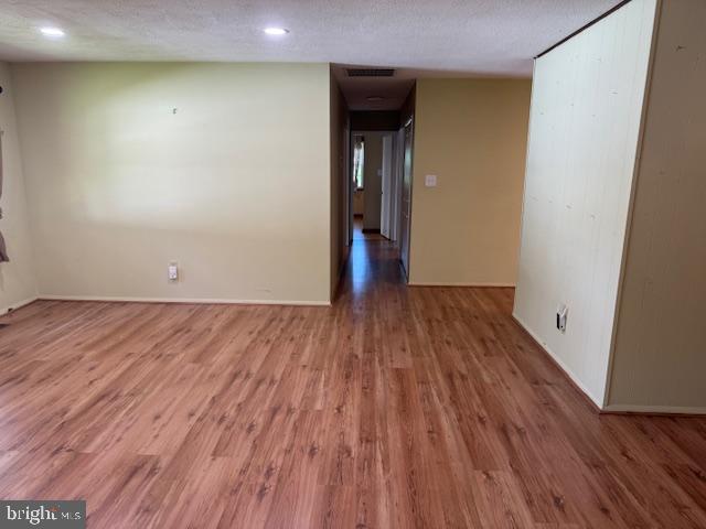 Real estate listing preview #8