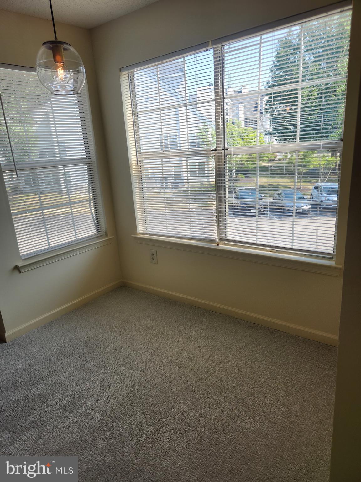 Real estate listing preview #3