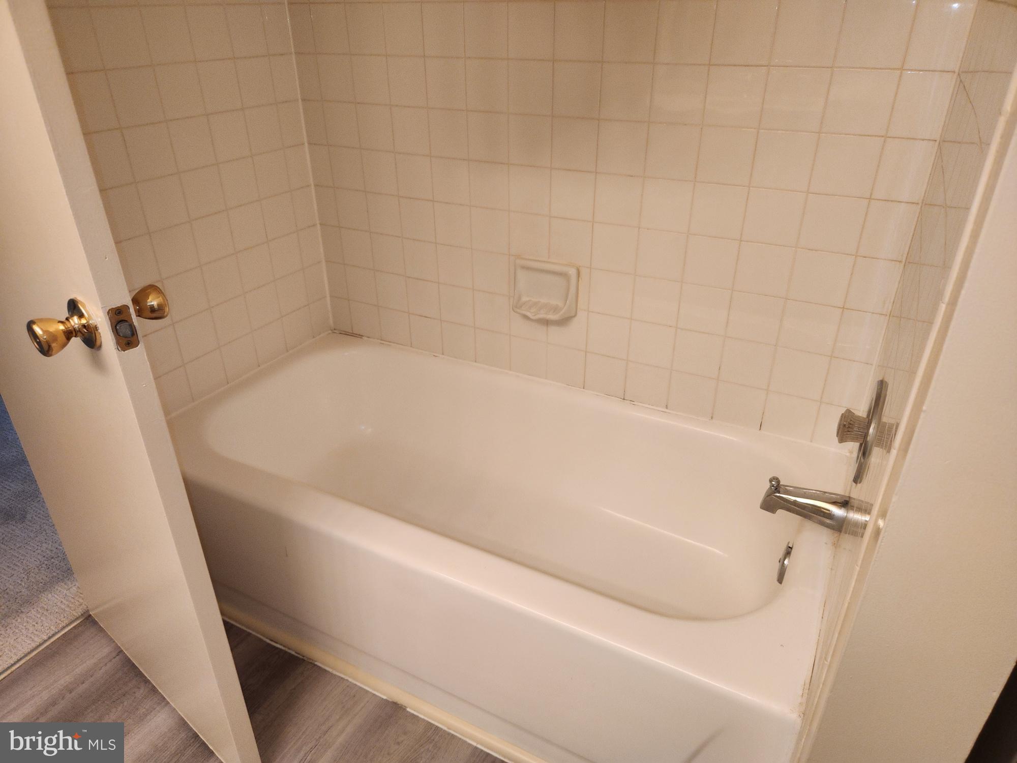 Real estate listing preview #9