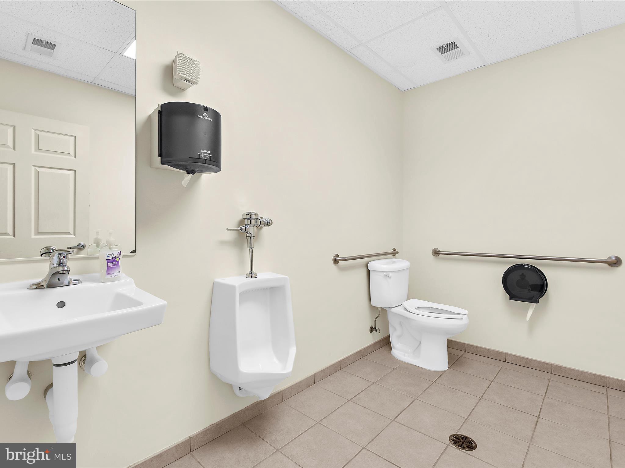 Real estate listing preview #23