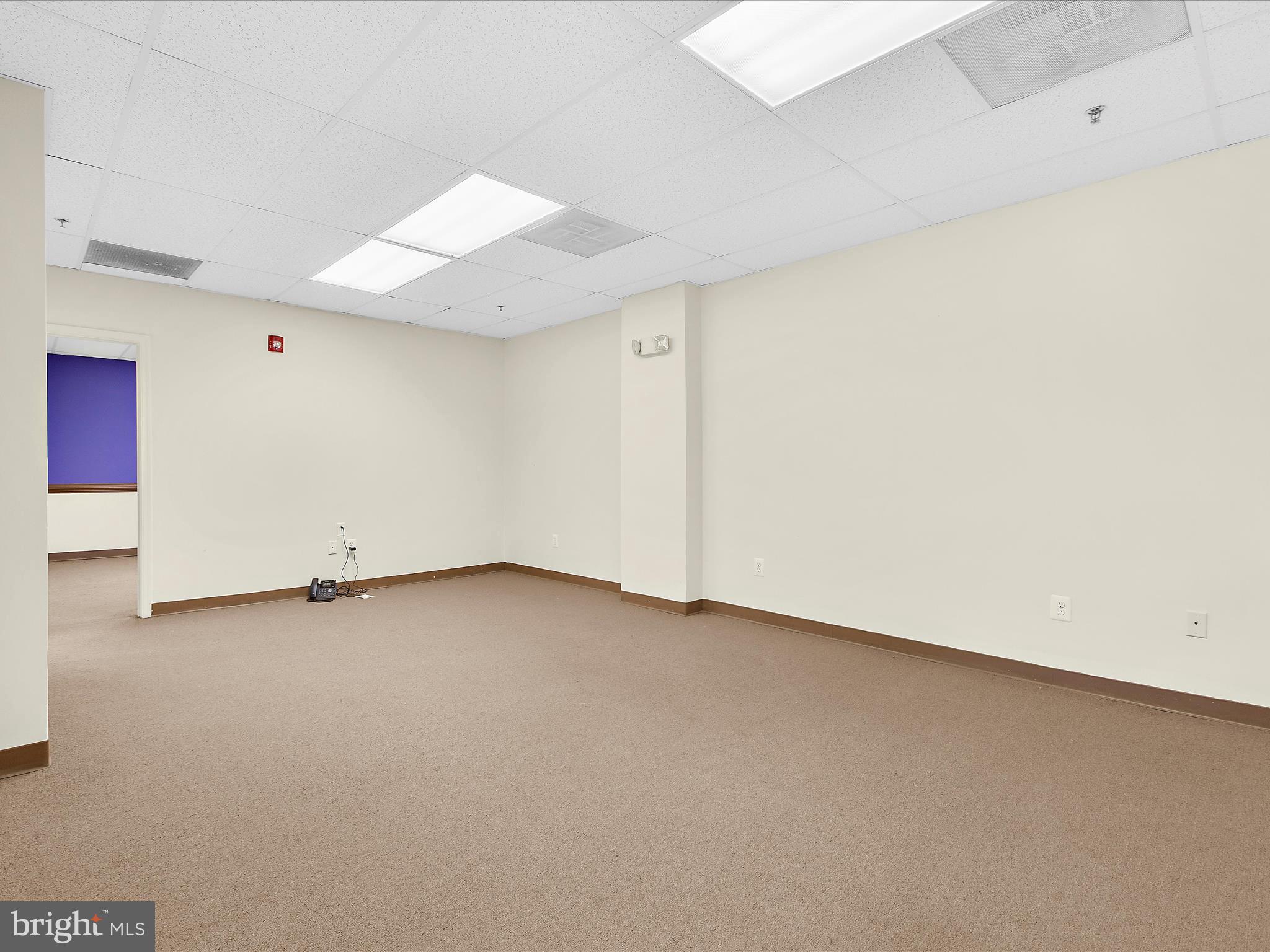 Real estate listing preview #12