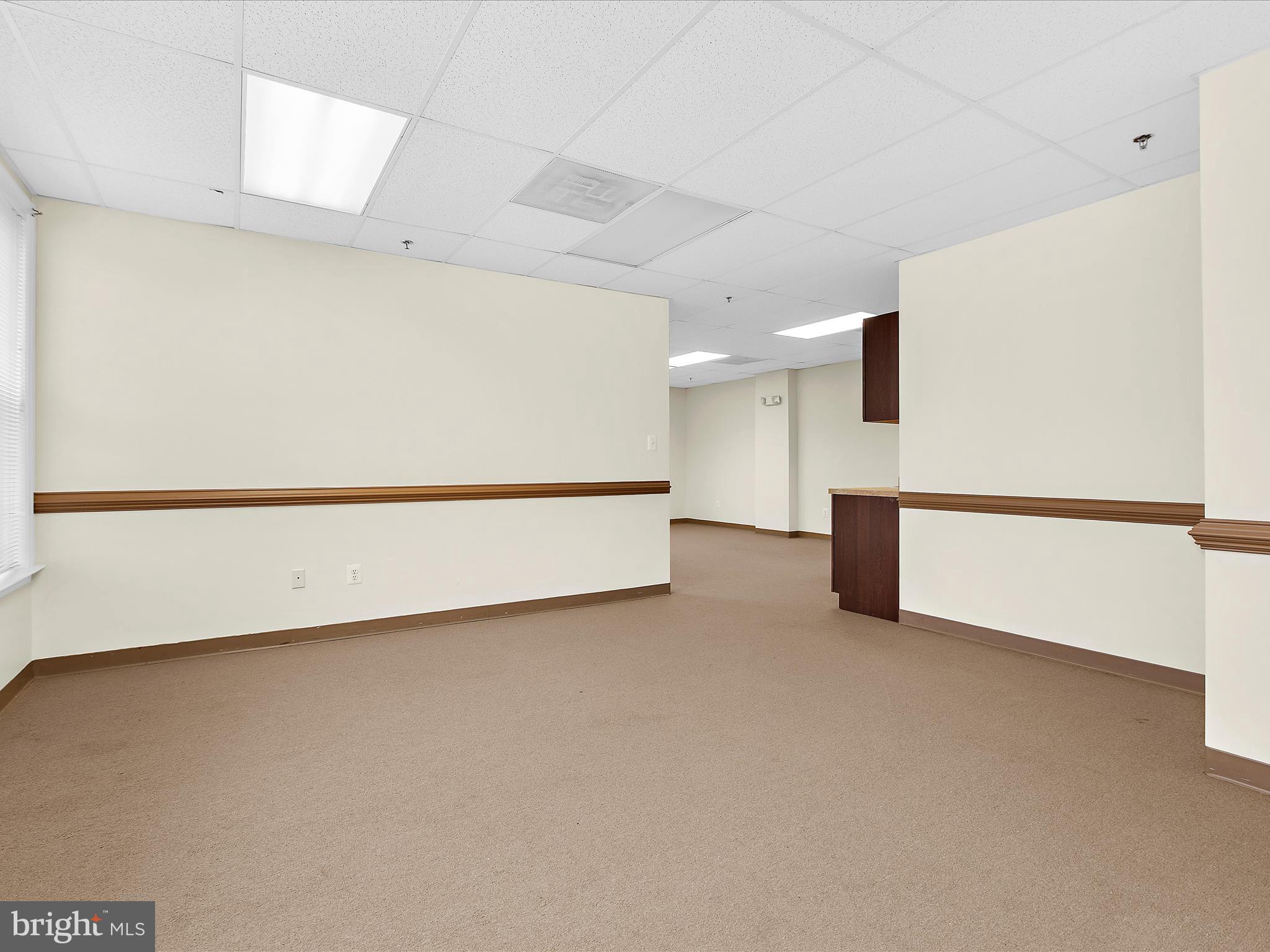 Real estate listing preview #10