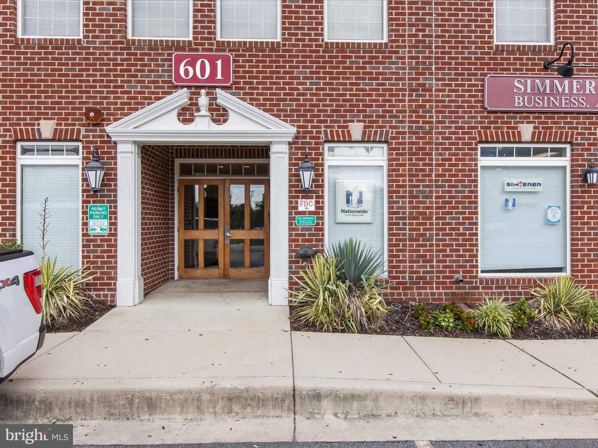 Real estate listing preview #4