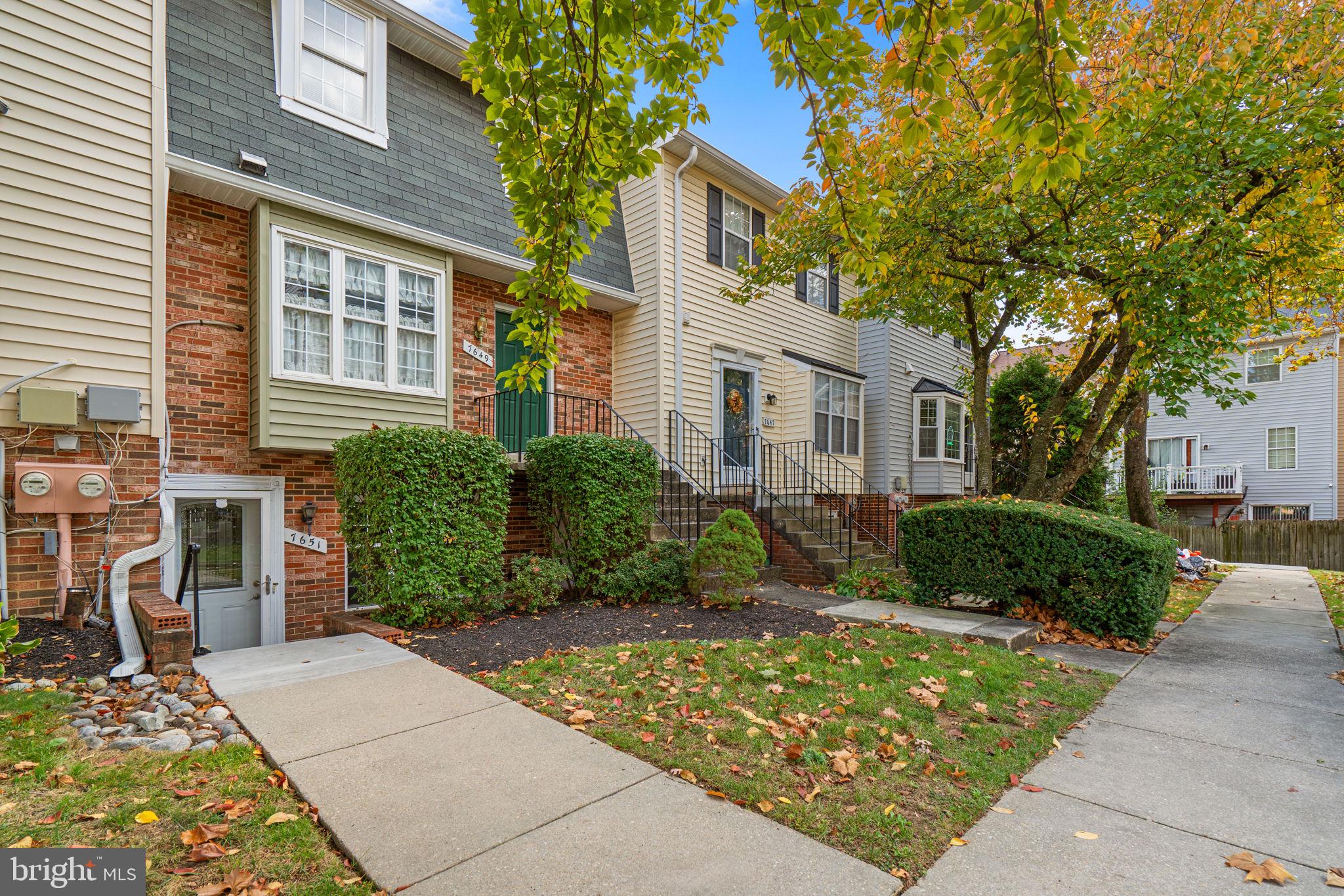 Real estate listing preview #2