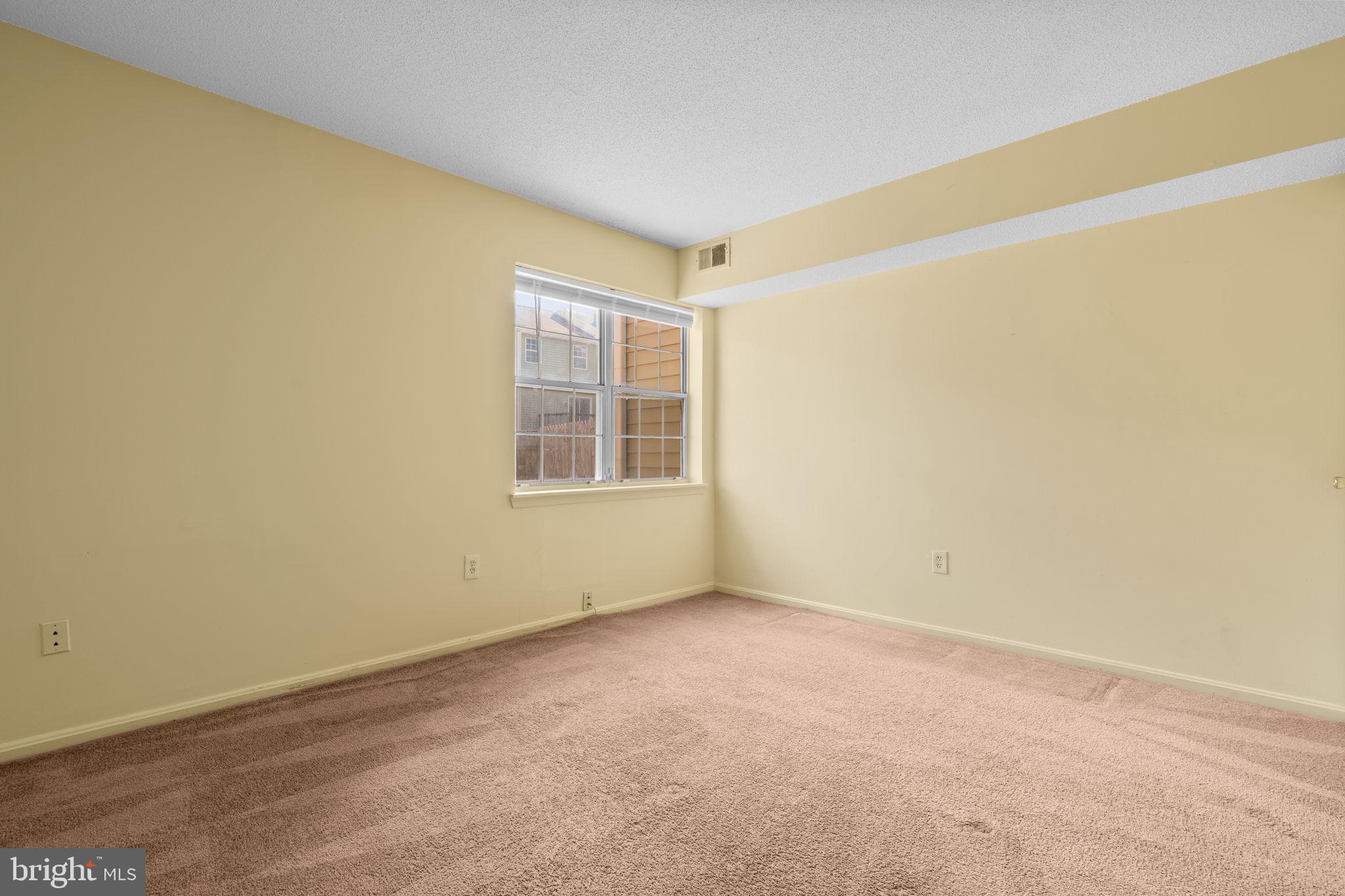 Real estate listing preview #13