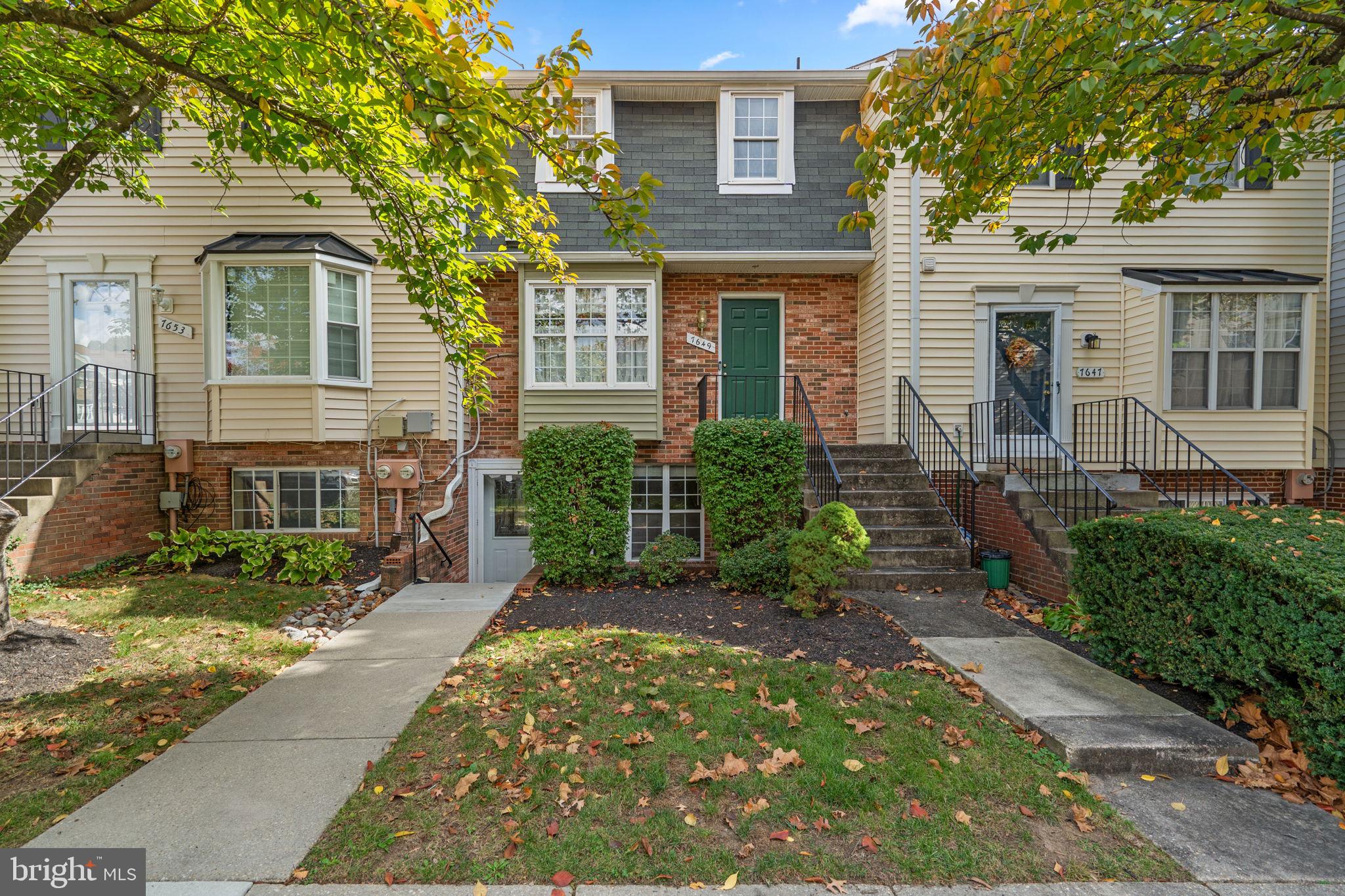 Real estate listing preview #1