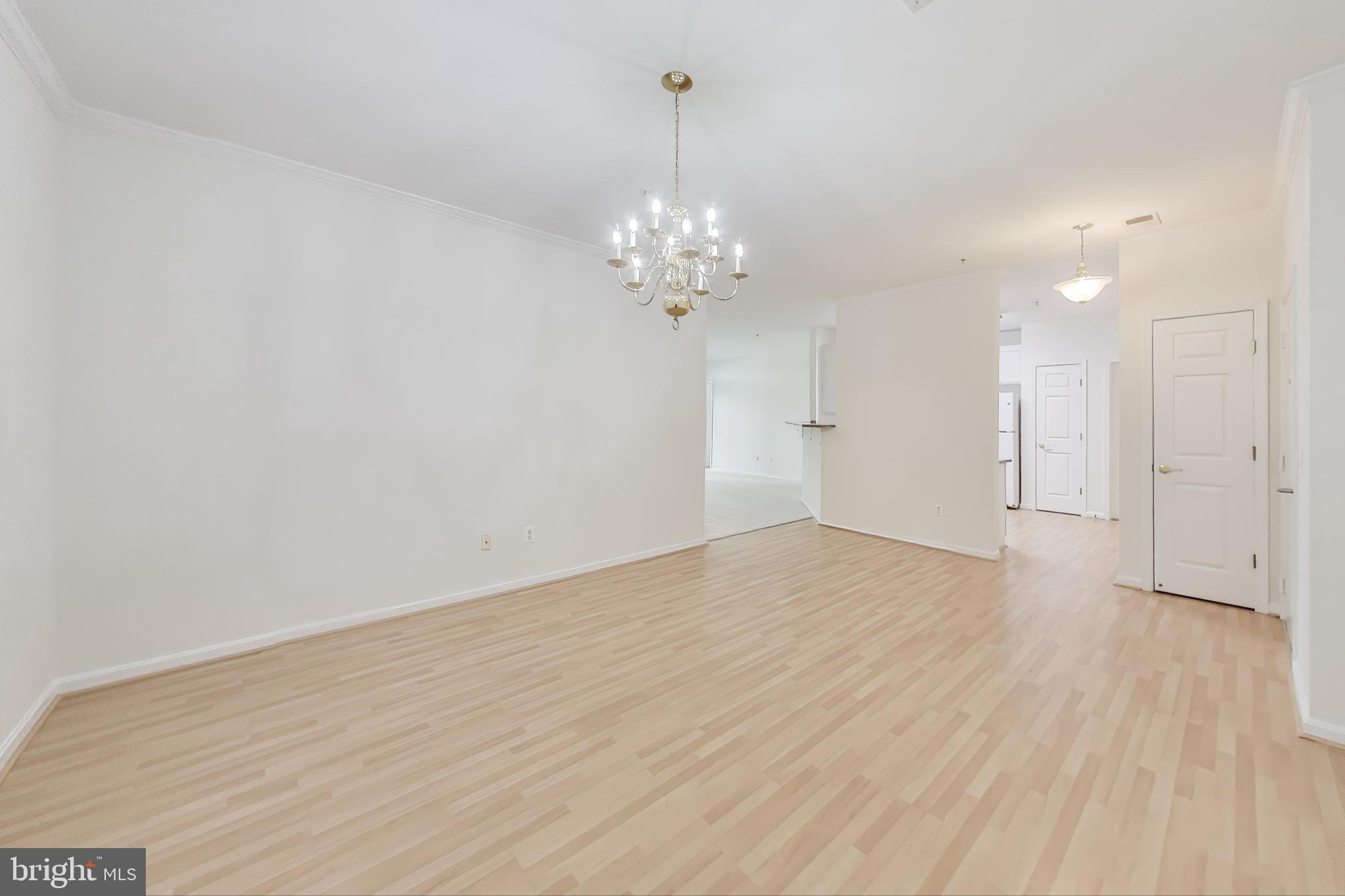 Real estate listing preview #11