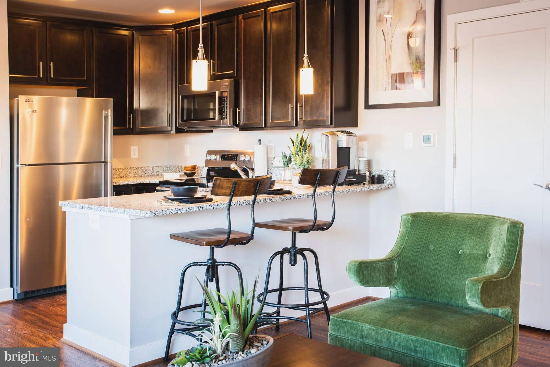 Real estate listing preview #4