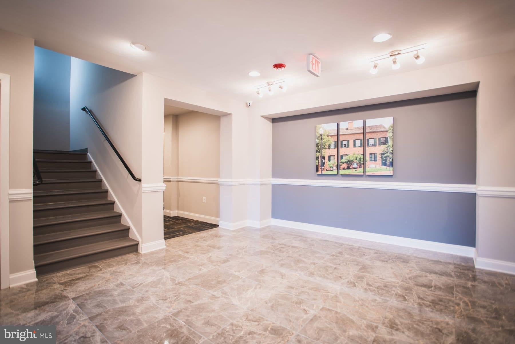 Real estate listing preview #11