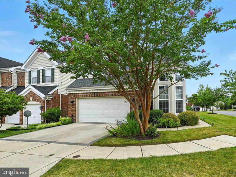 Real estate listing preview #2