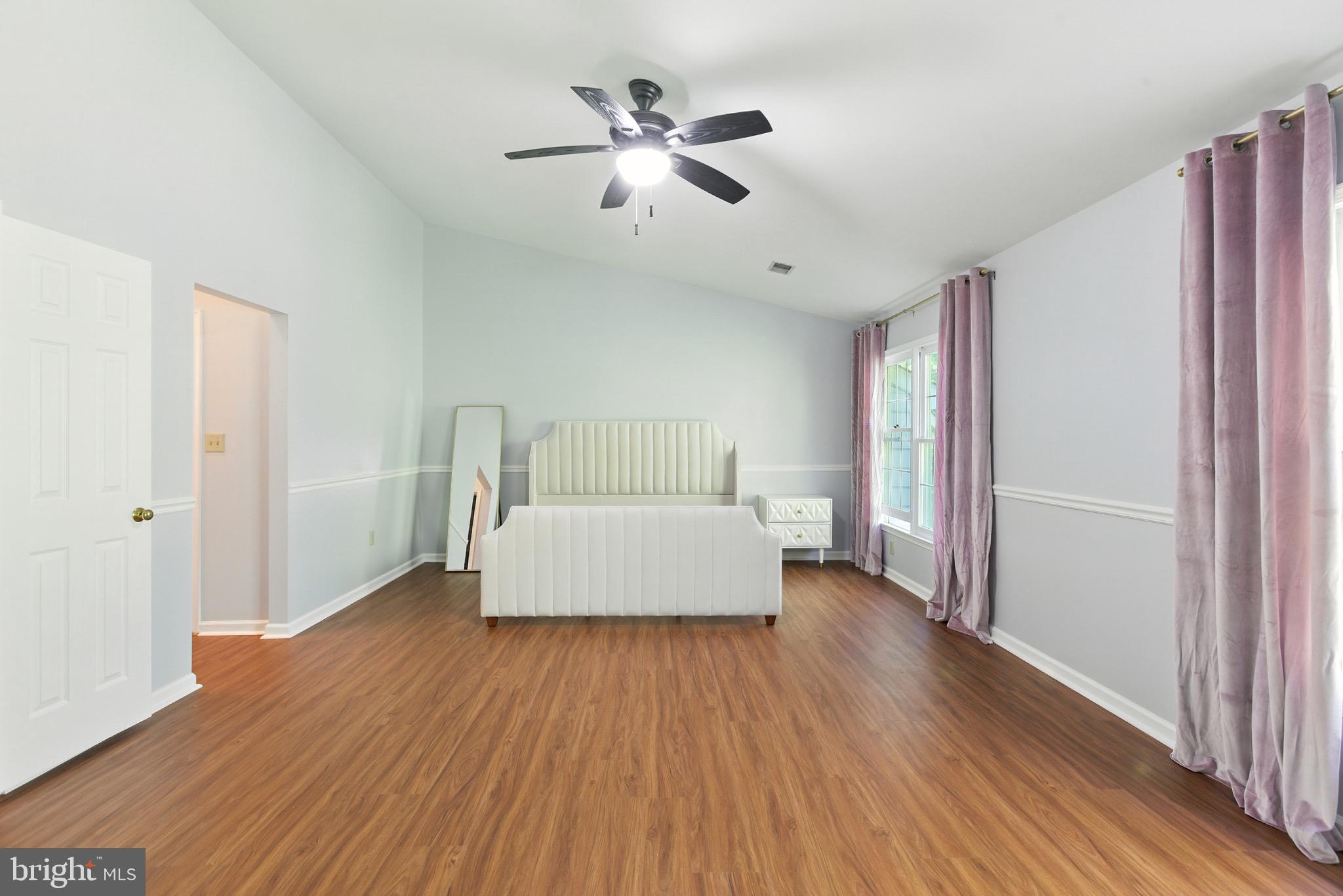 Real estate listing preview #18