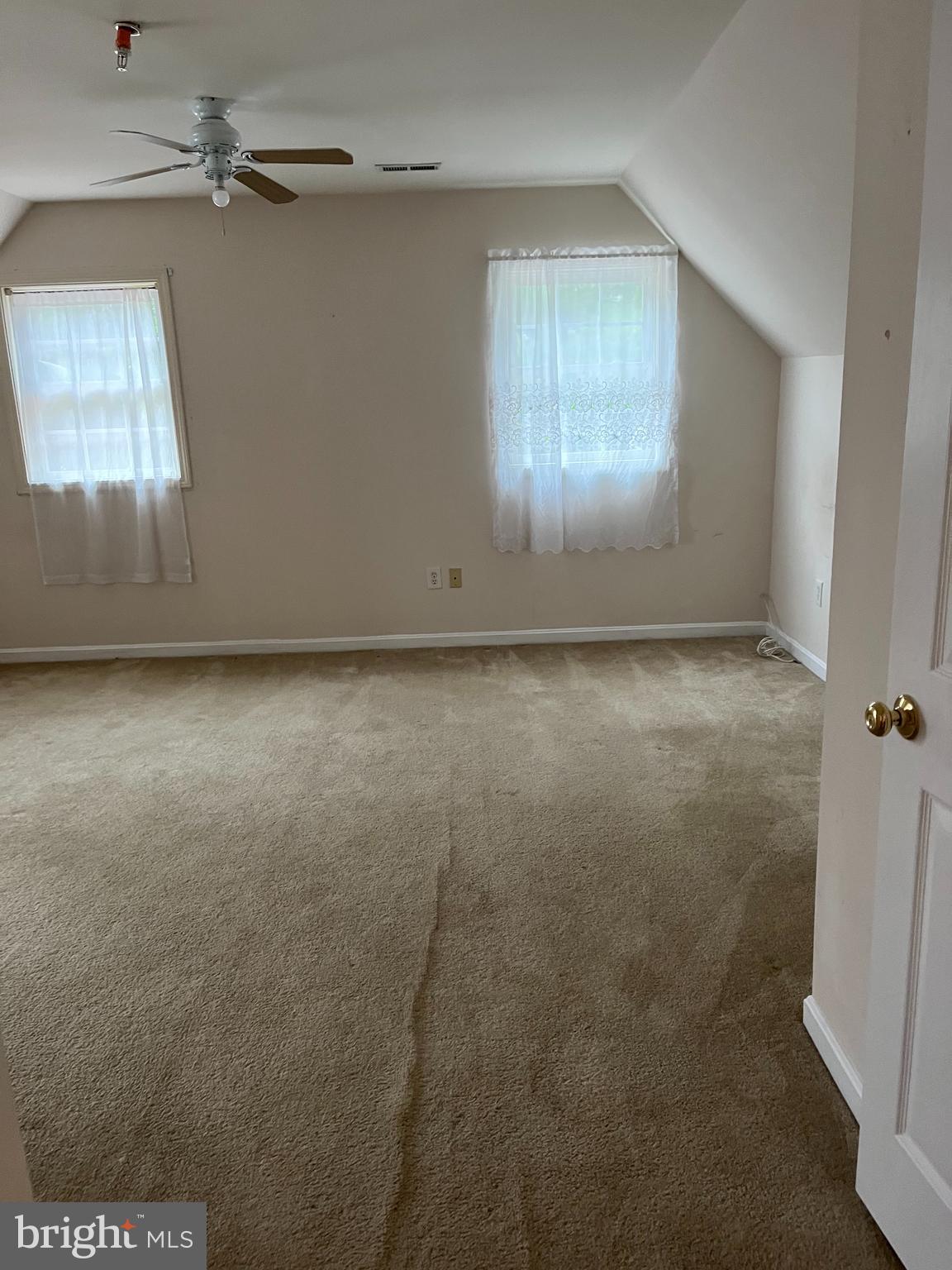 Real estate listing preview #11