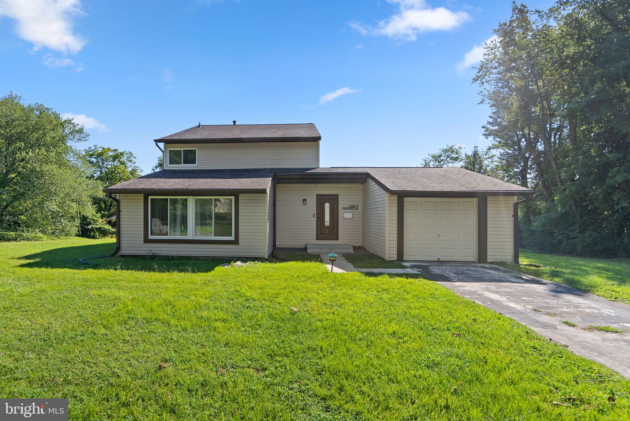 Real estate listing preview #2