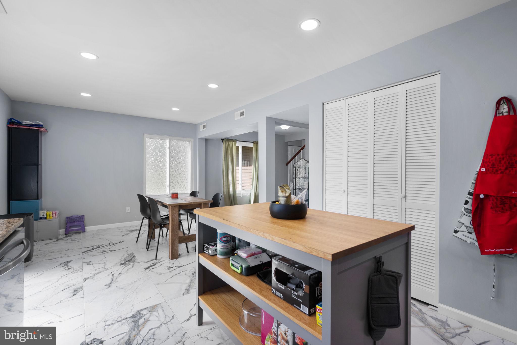 Real estate listing preview #15