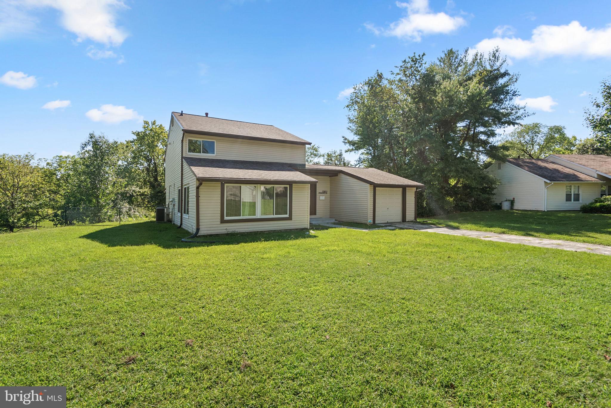 Real estate listing preview #3