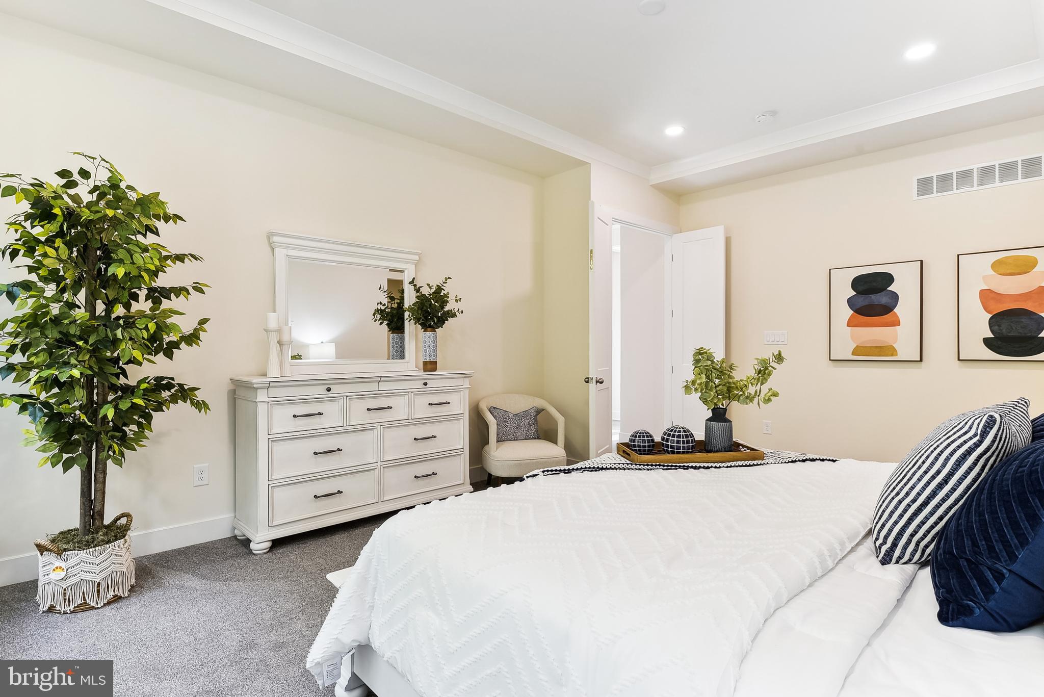 Real estate listing preview #21