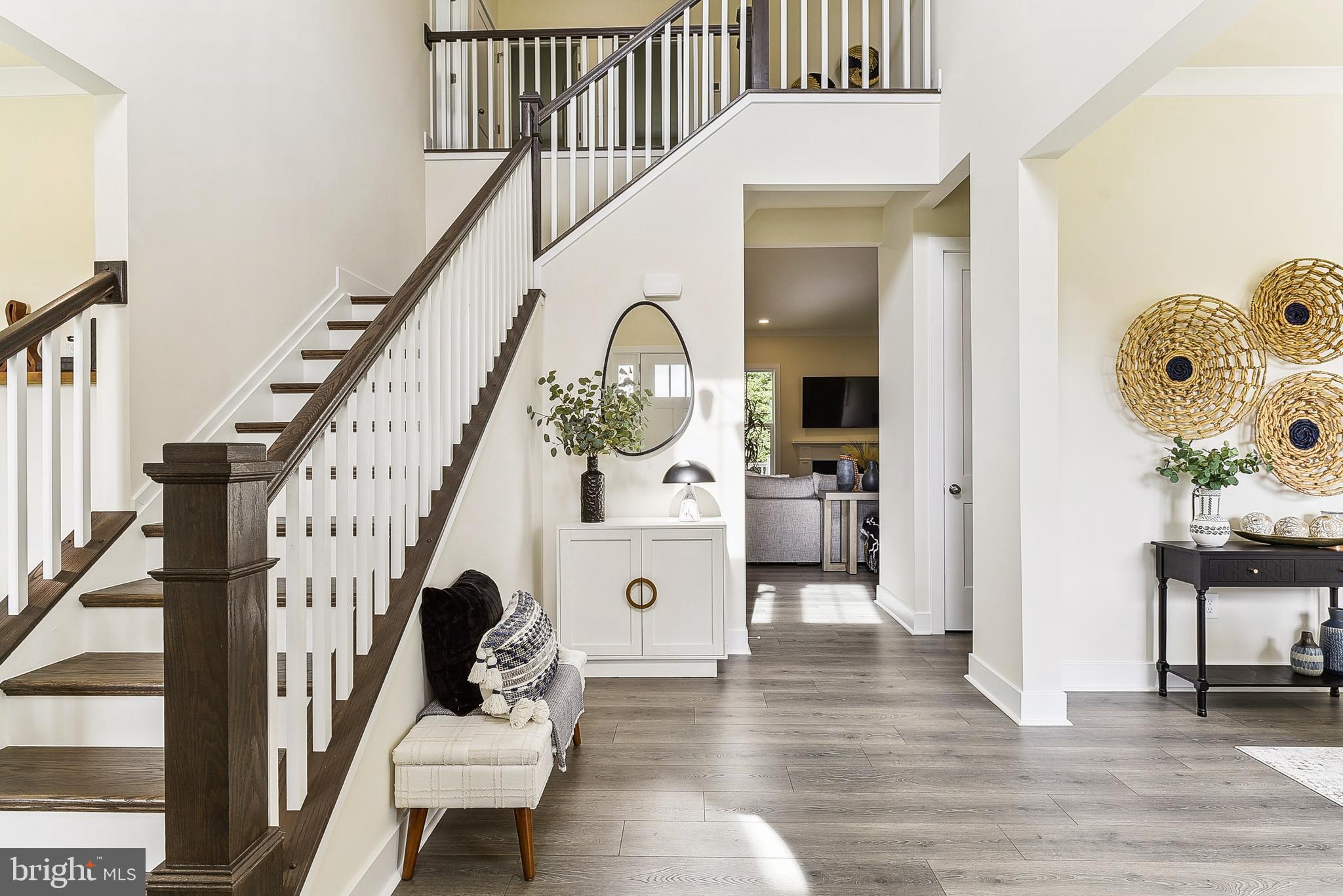 Real estate listing preview #4