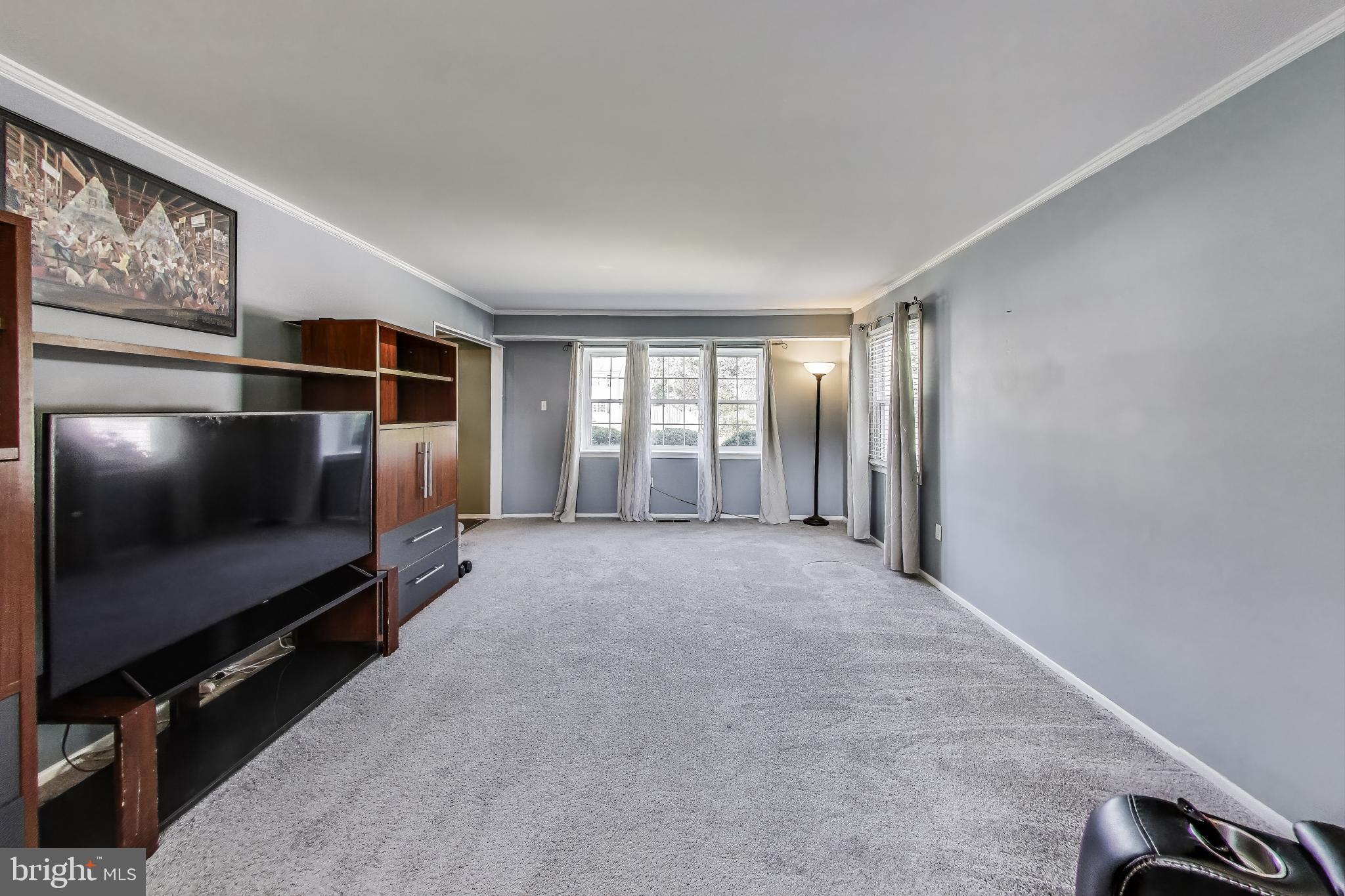 Real estate listing preview #6