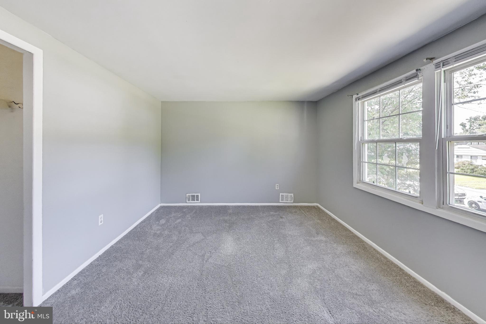 Real estate listing preview #17