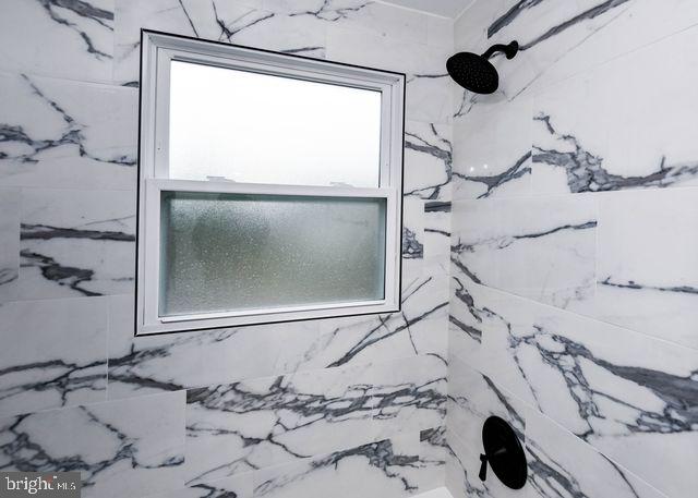 Real estate listing preview #33