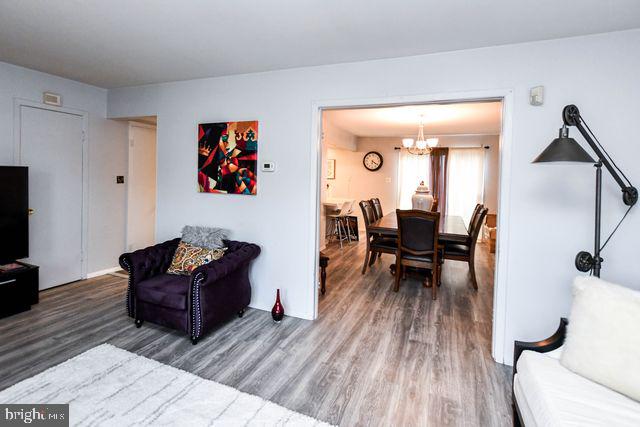 Real estate listing preview #10