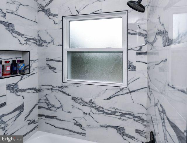 Real estate listing preview #32