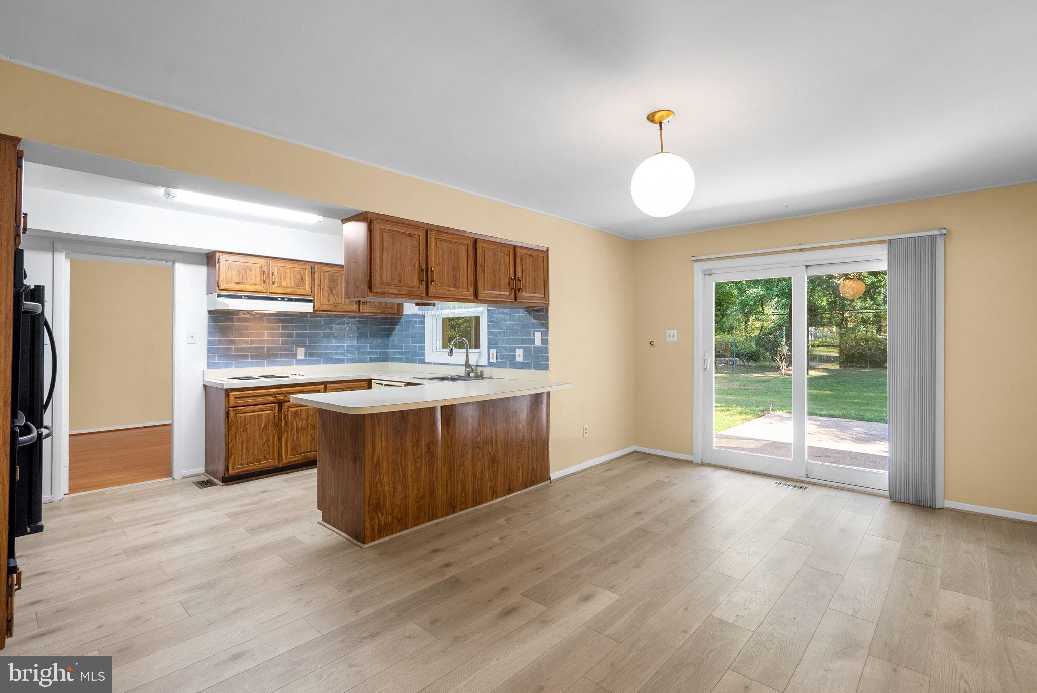 Real estate listing preview #17