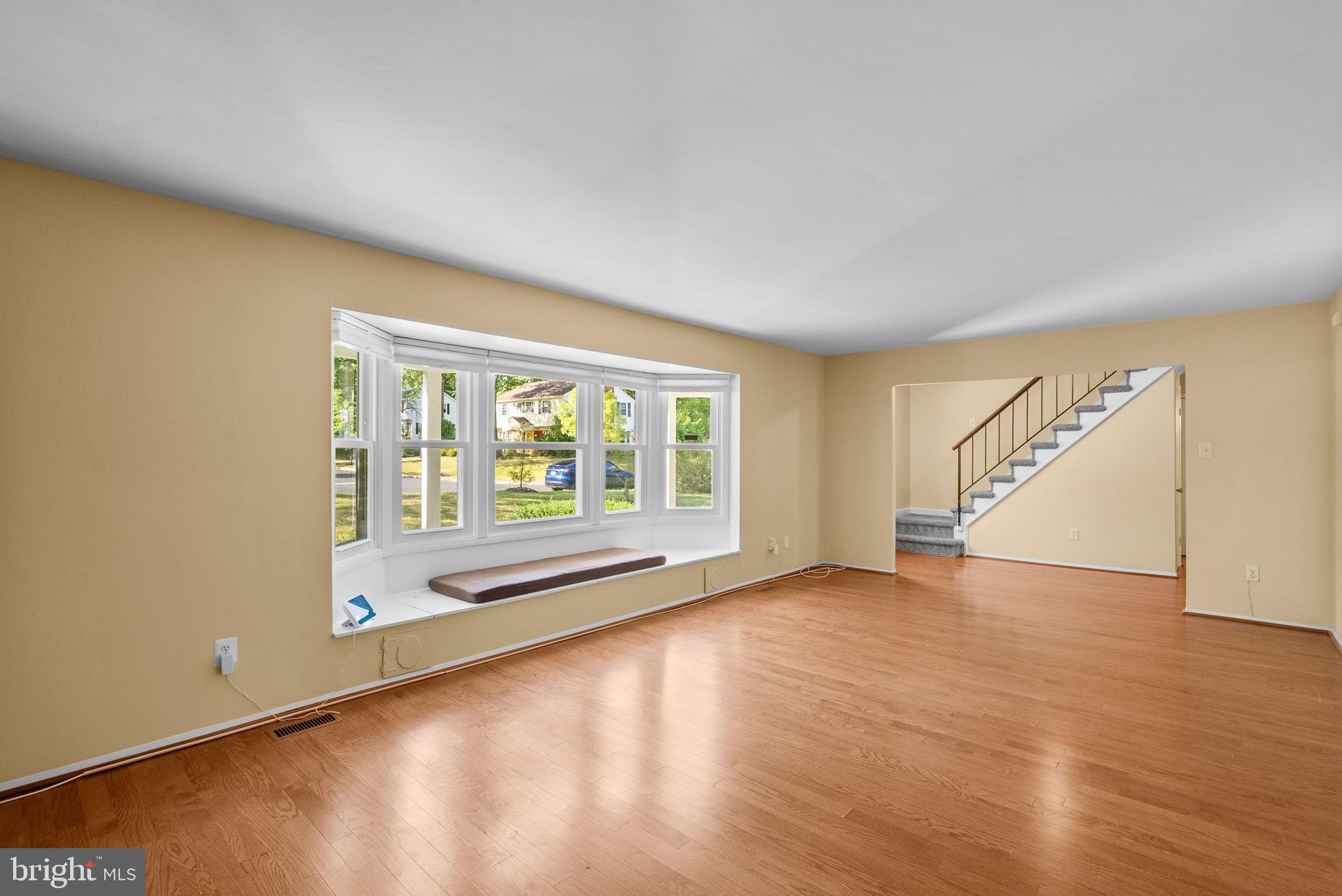 Real estate listing preview #14