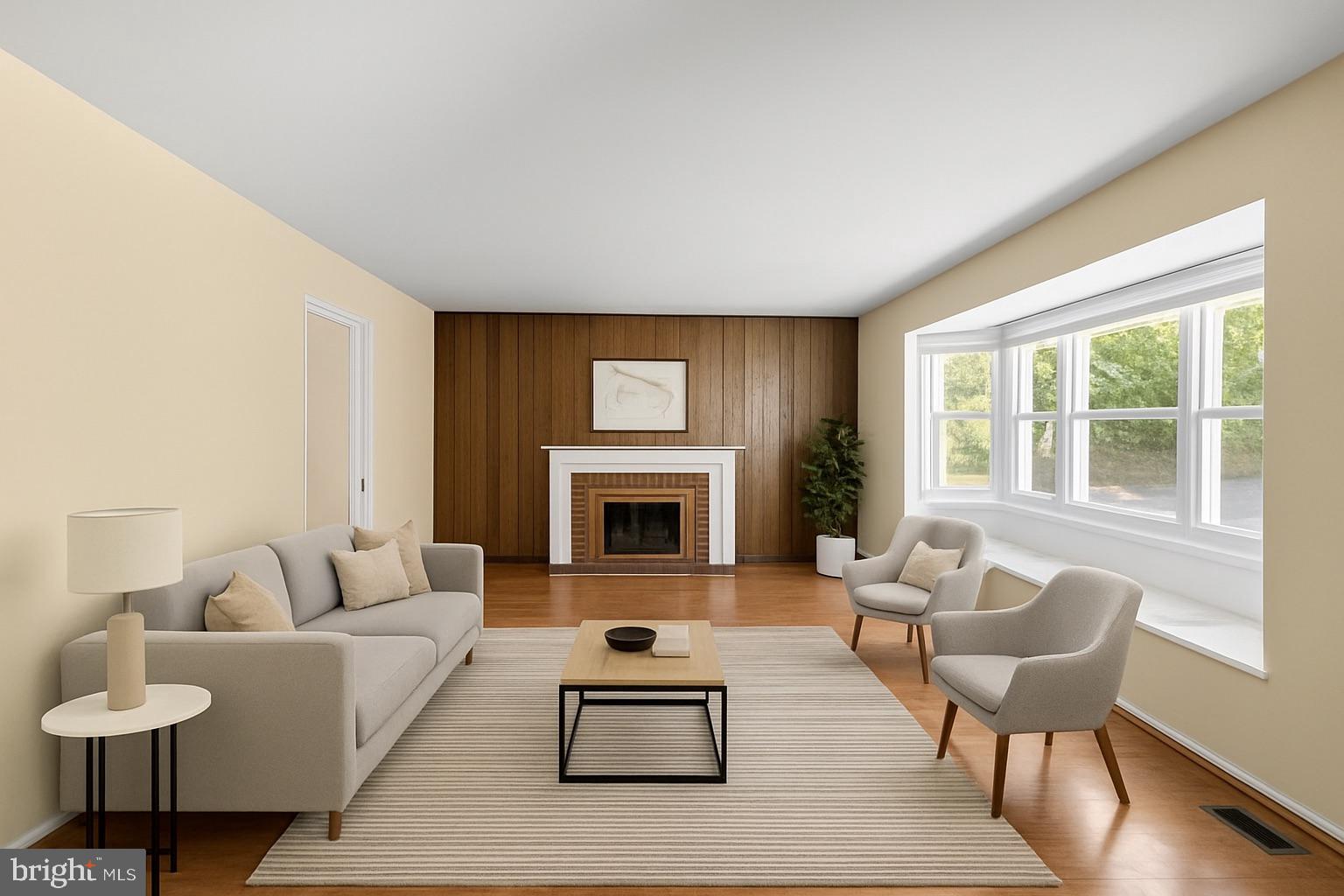 Real estate listing preview #3