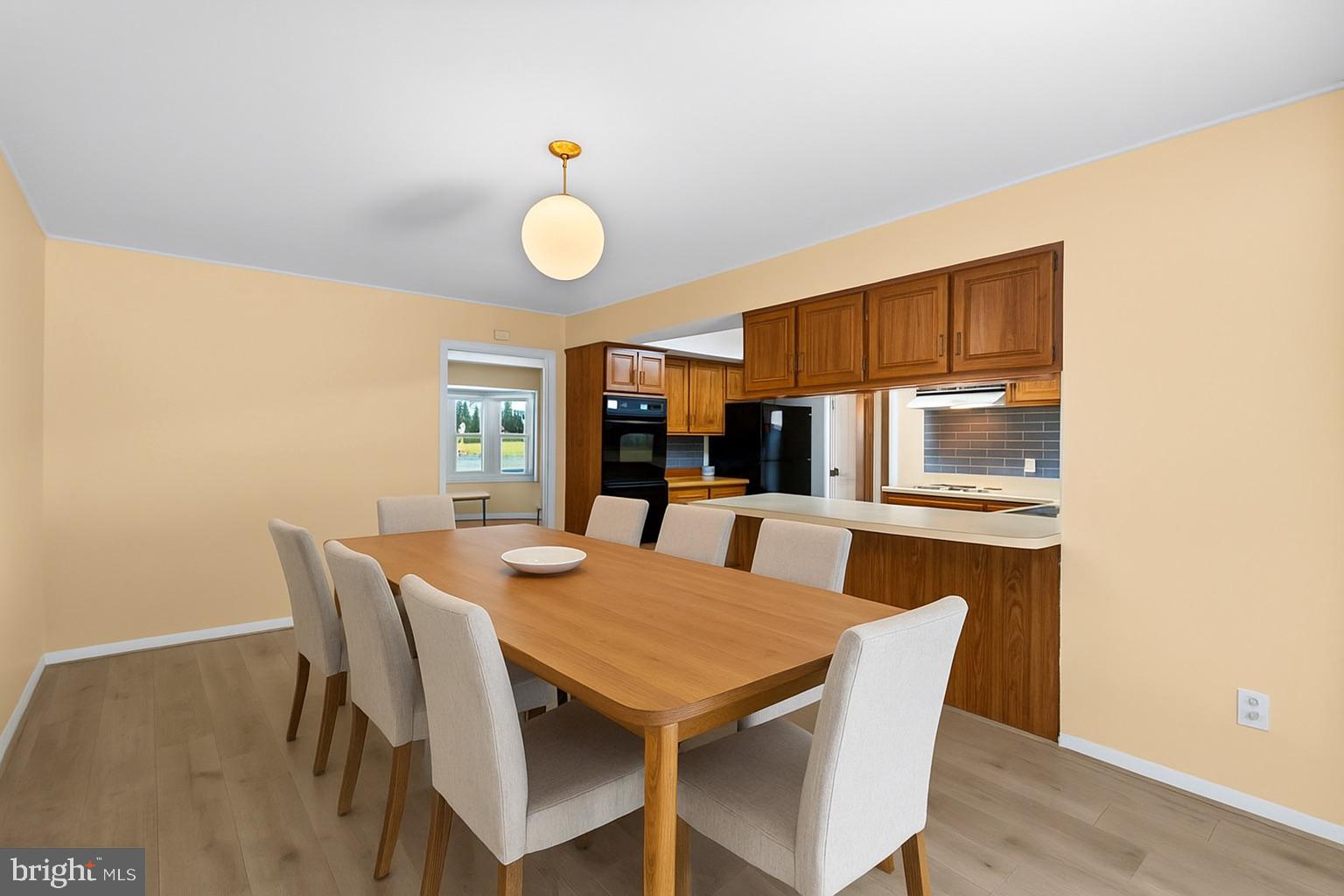 Real estate listing preview #18