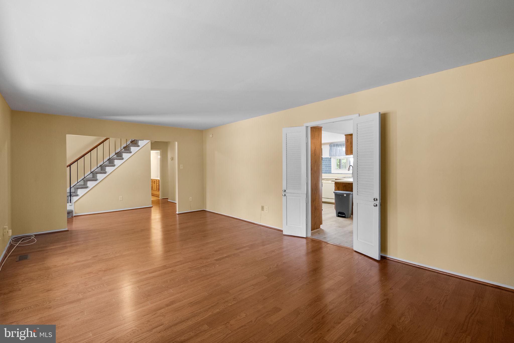 Real estate listing preview #13