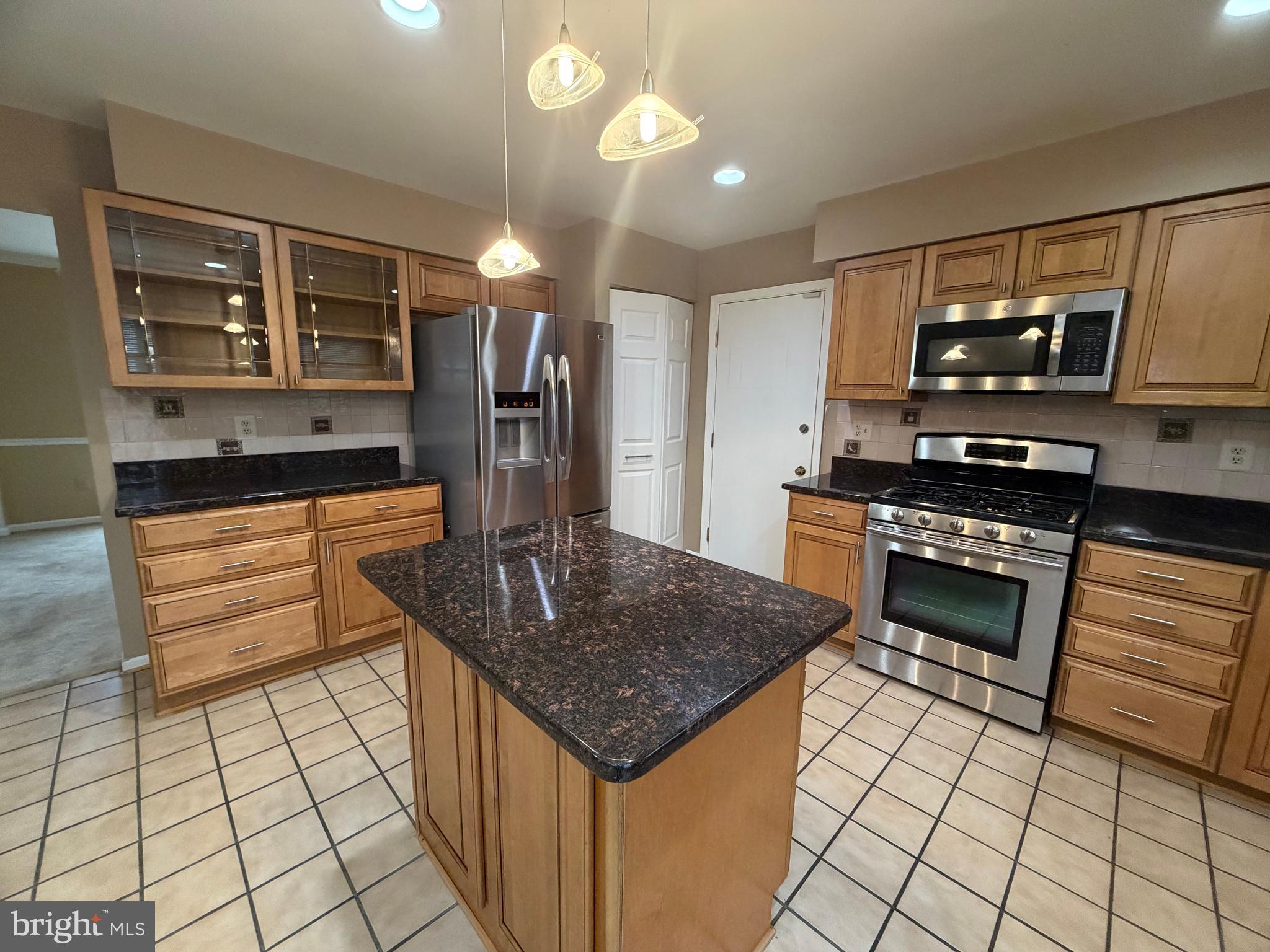 Real estate listing preview #12