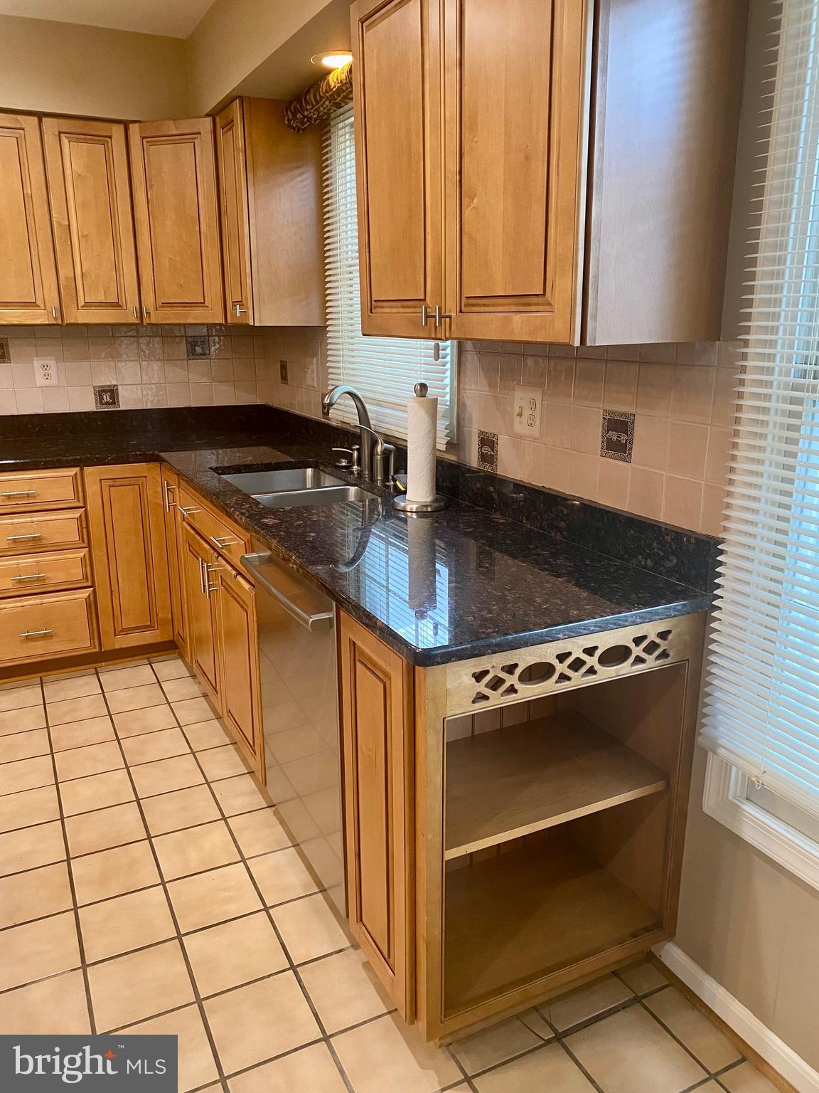 Real estate listing preview #17