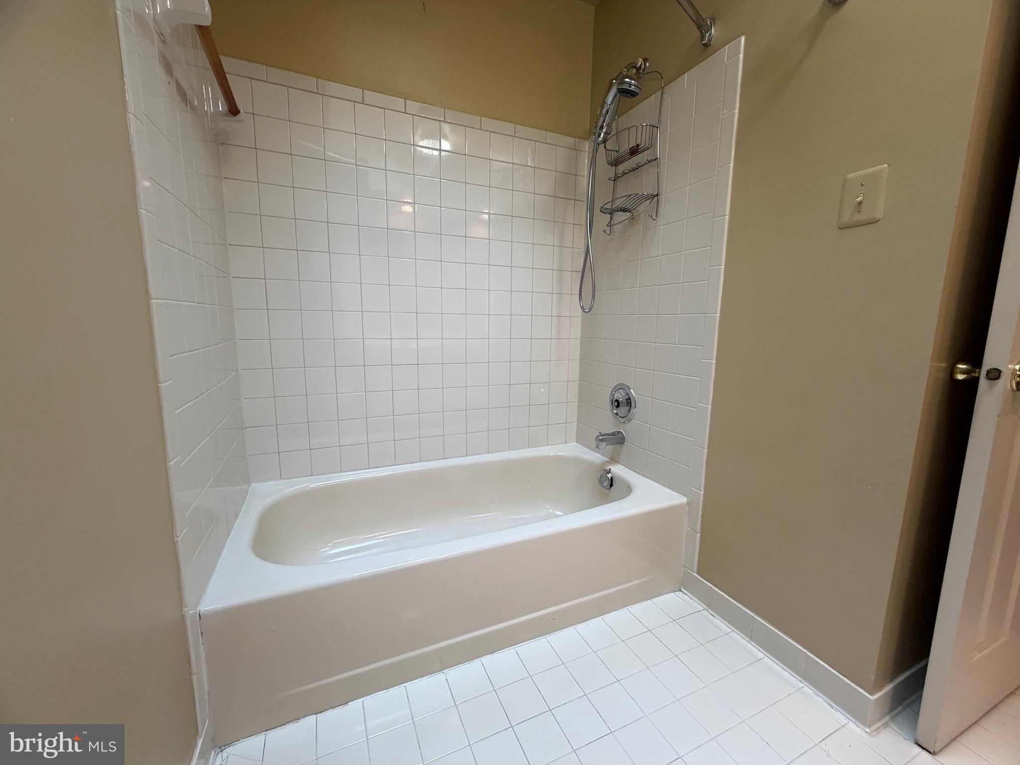 Real estate listing preview #34