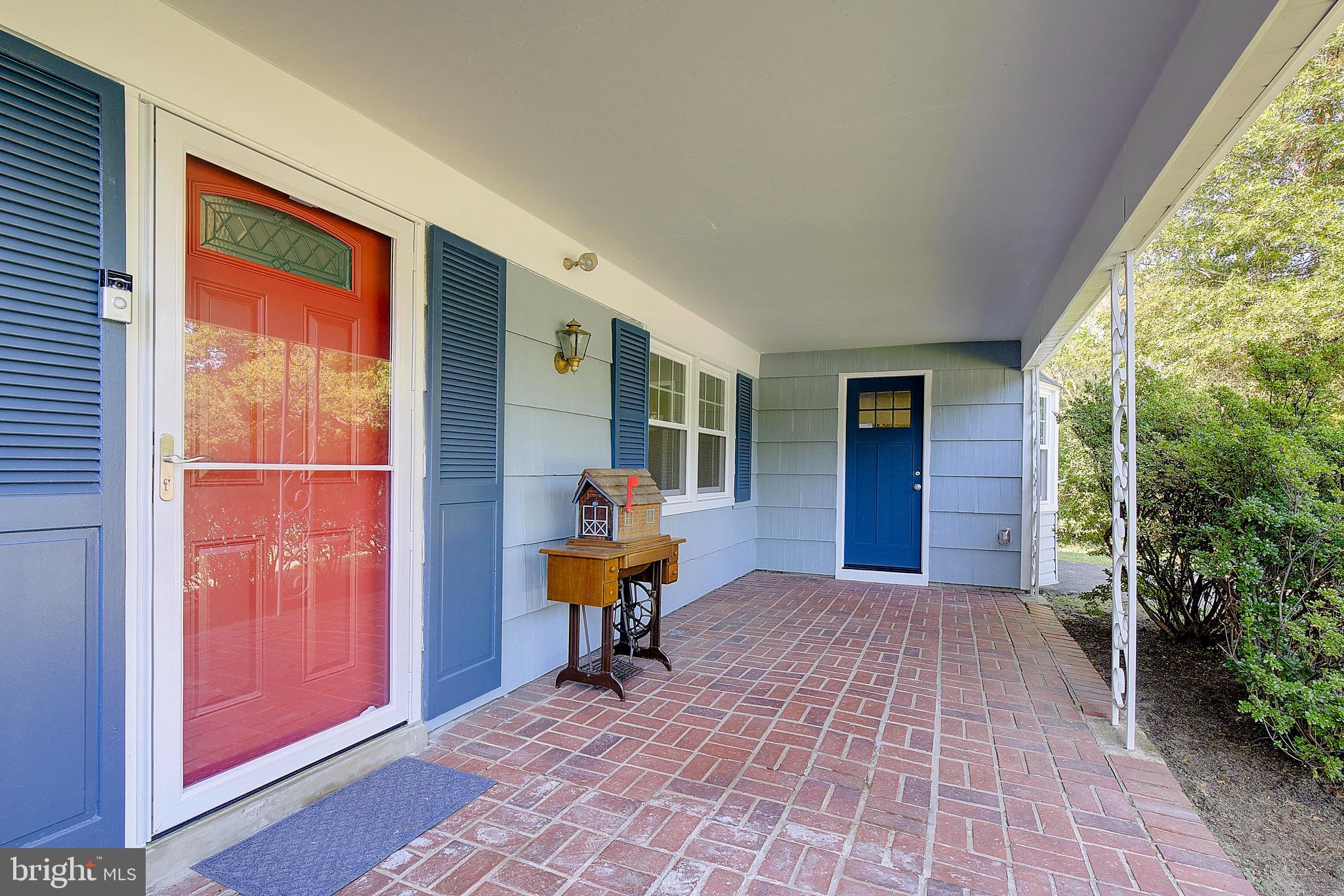 Real estate listing preview #6