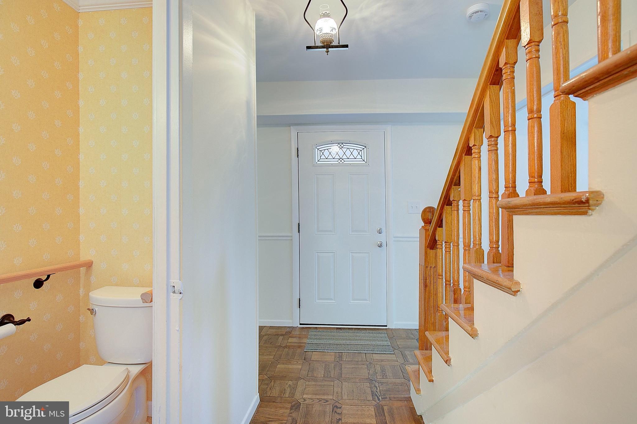 Real estate listing preview #8