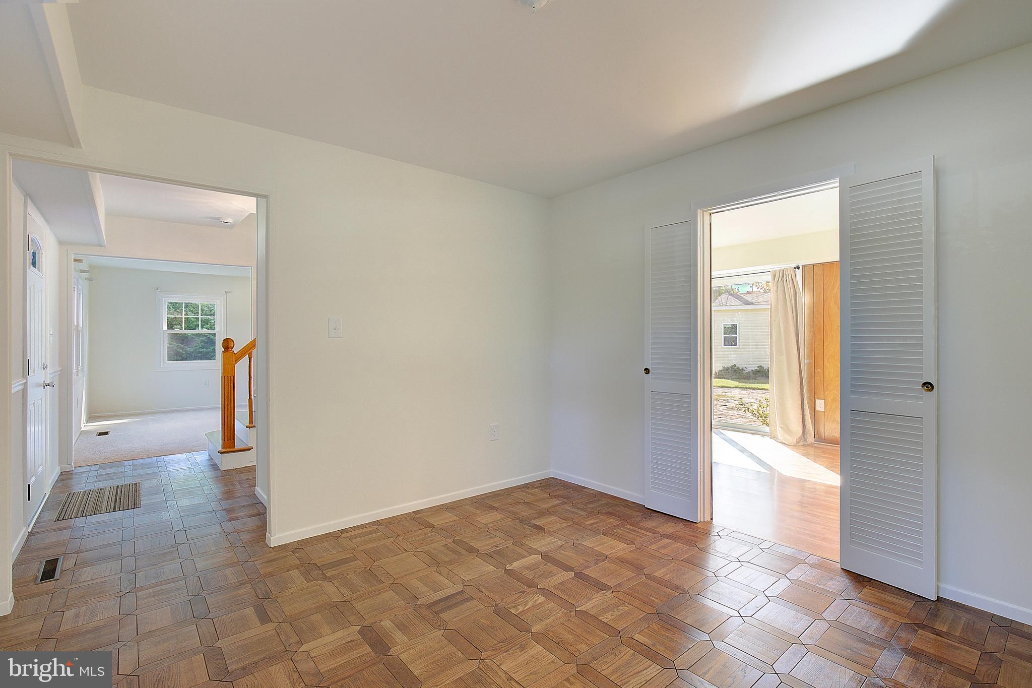 Real estate listing preview #15