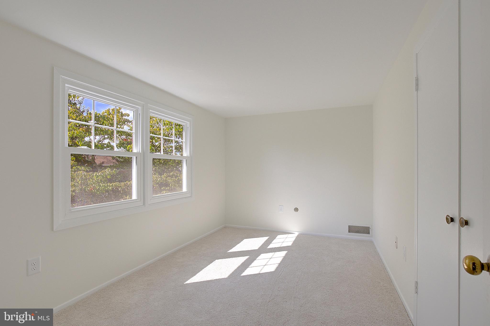 Real estate listing preview #33