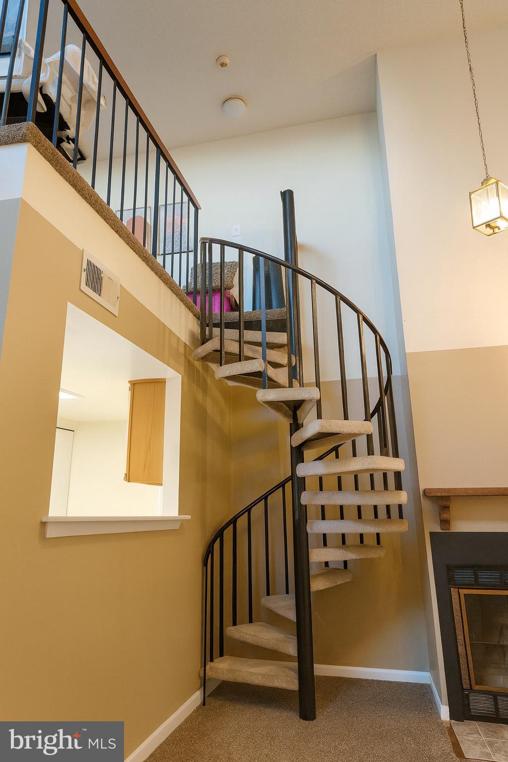 Real estate listing preview #9