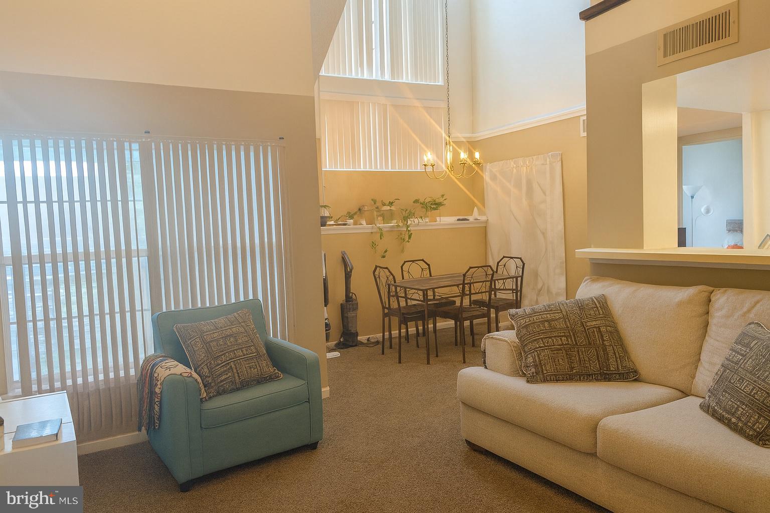 Real estate listing preview #2