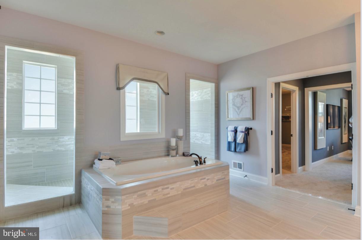 Real estate listing preview #18