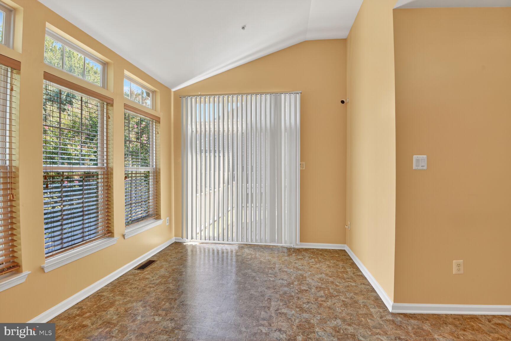 Real estate listing preview #18