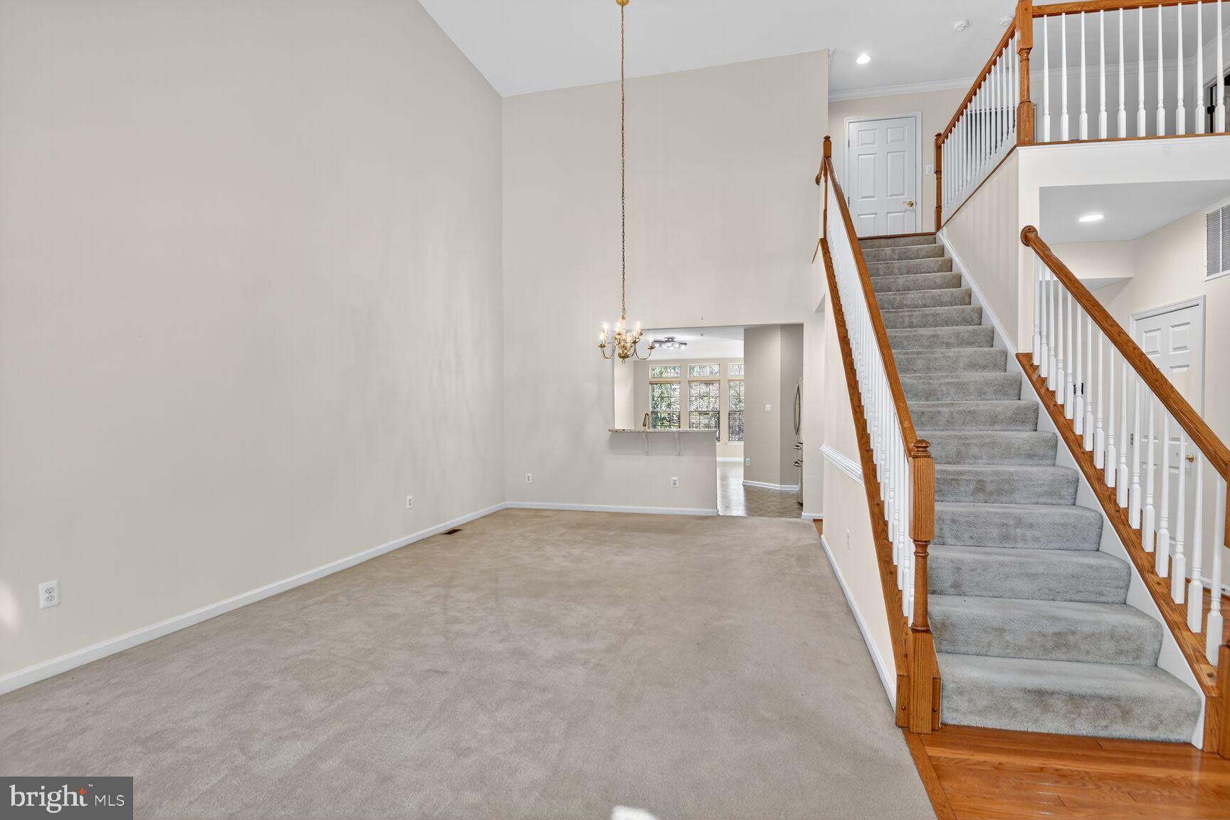 Real estate listing preview #4