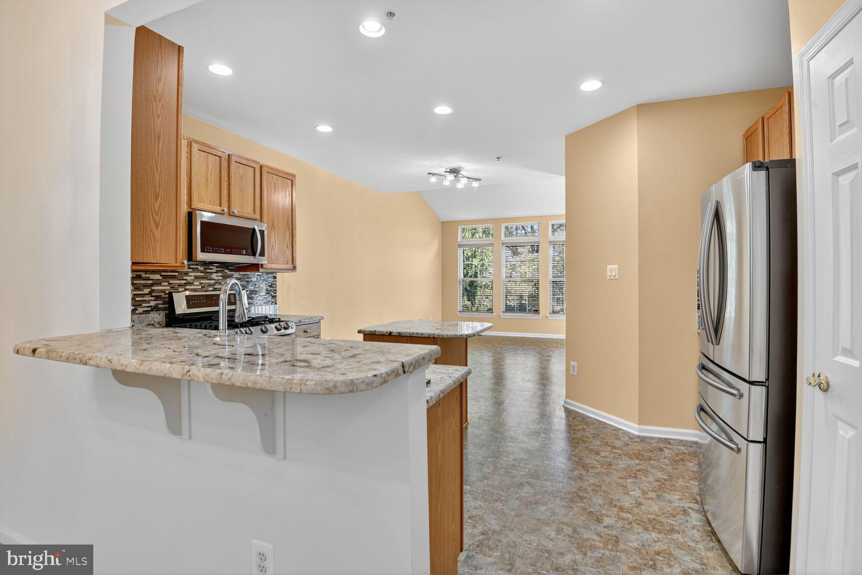 Real estate listing preview #12