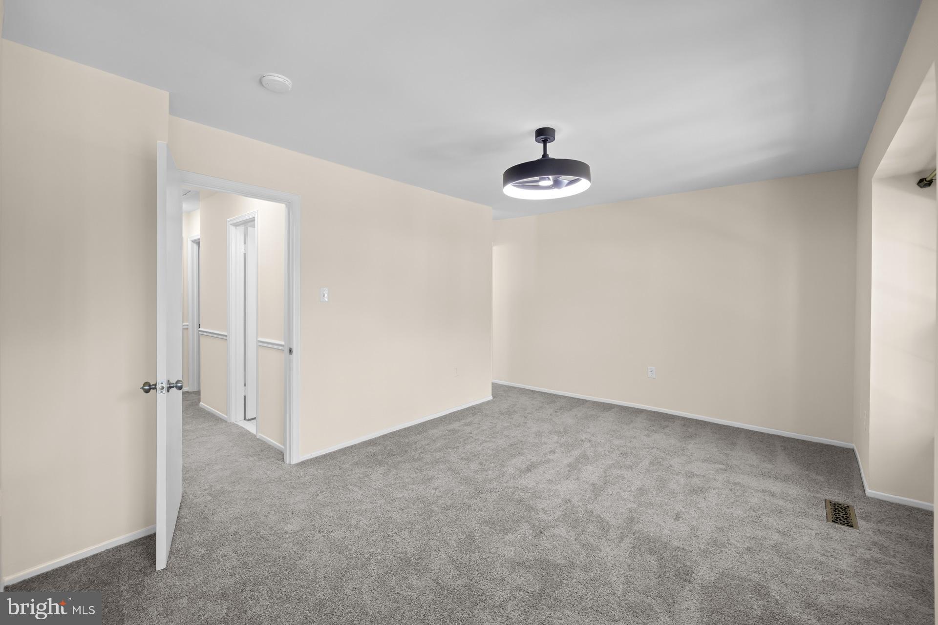 Real estate listing preview #22