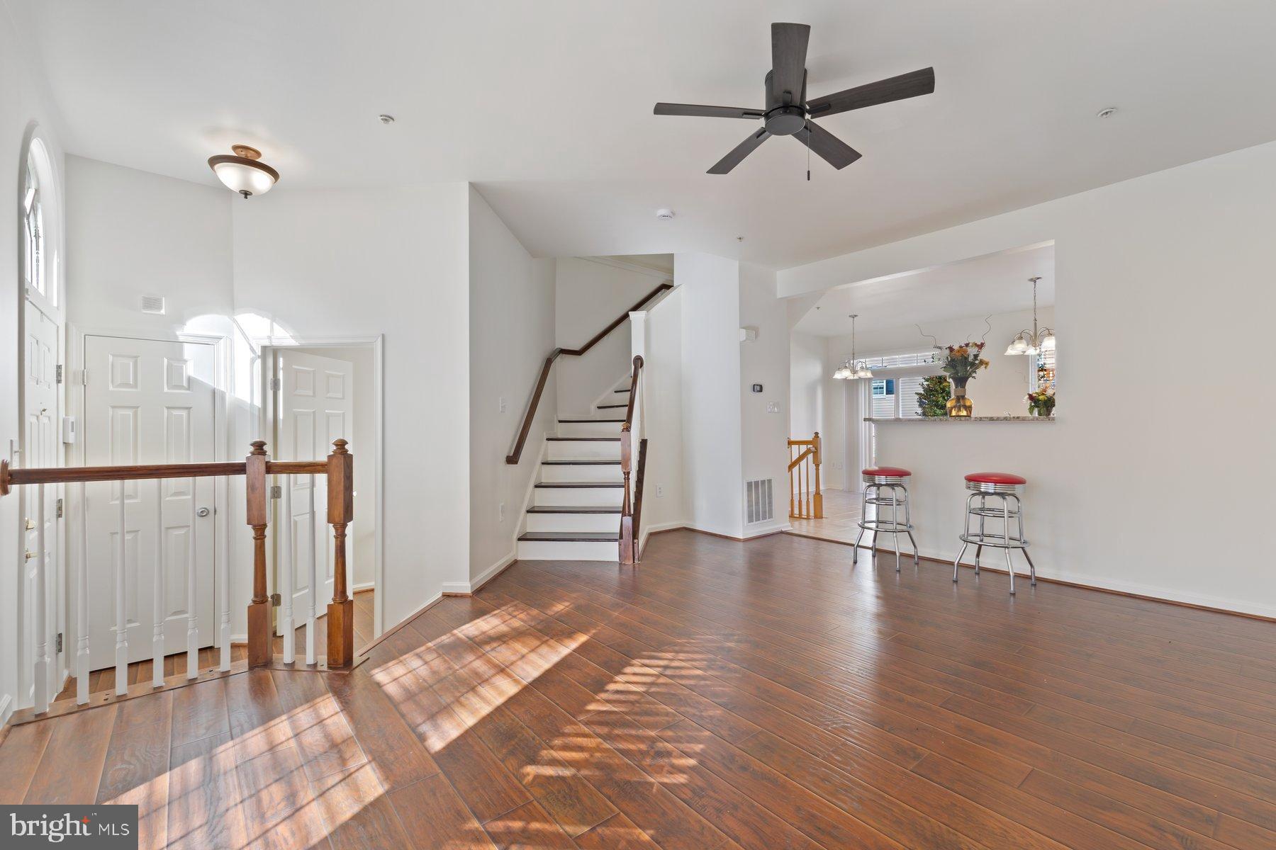 Real estate listing preview #6