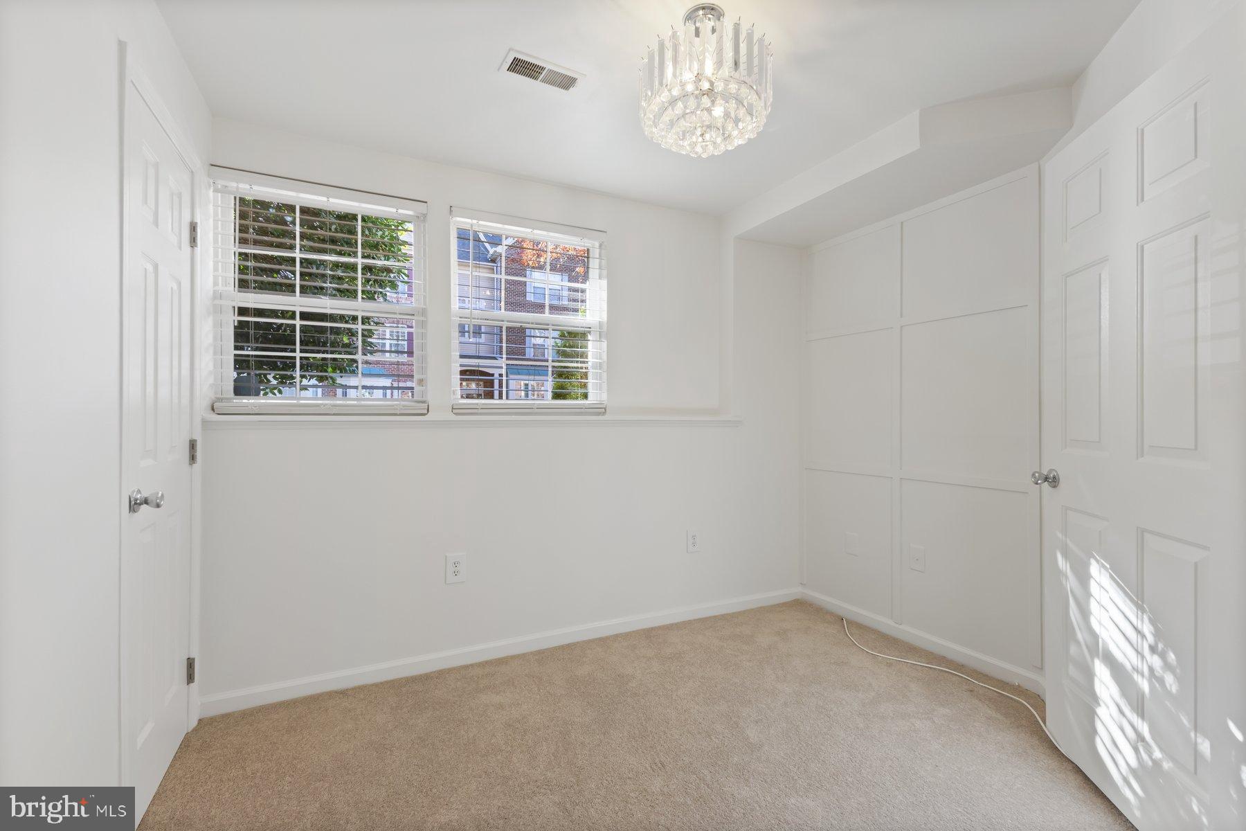 Real estate listing preview #37