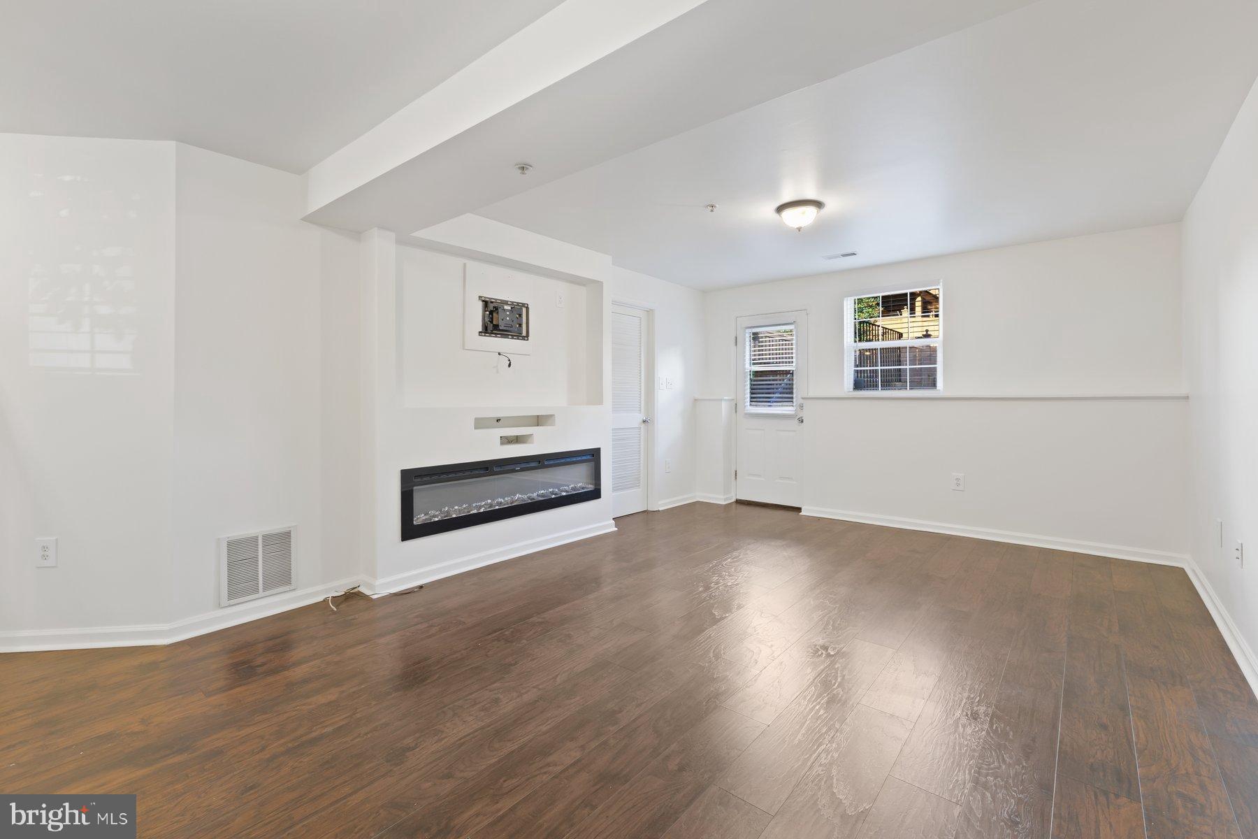 Real estate listing preview #39