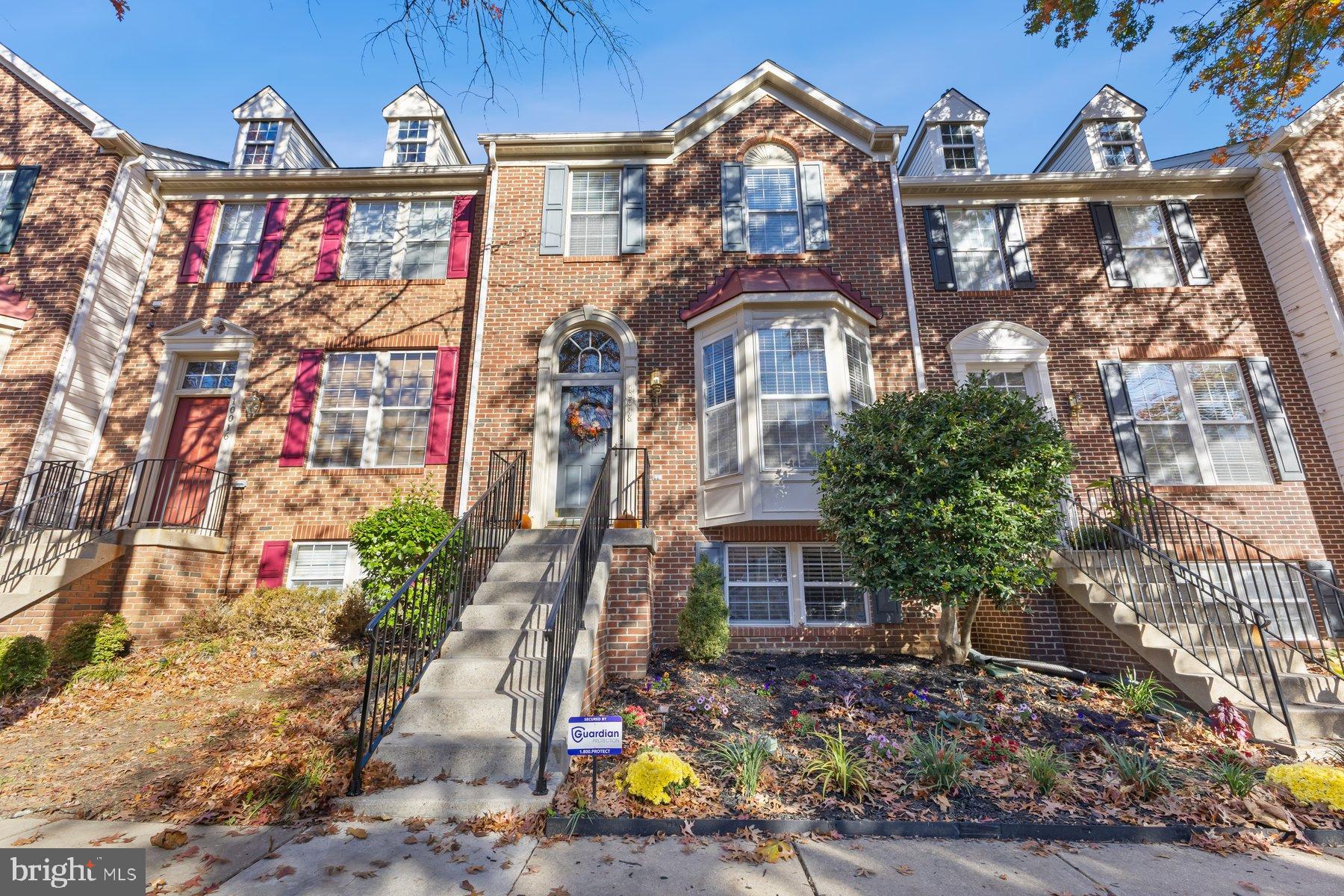 Real estate listing preview #1